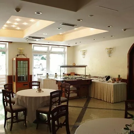Hotel Vera 4*